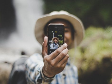 Férias no estrangeiro: 7 locais turísticos populares onde é proibido levar selfies