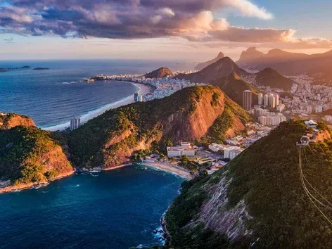 Is it safe to travel in Brazil: dos and don'ts in the country