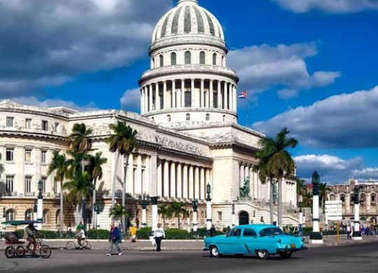 Comment obtenir la nationalité cubaine : types de séjour, avantages