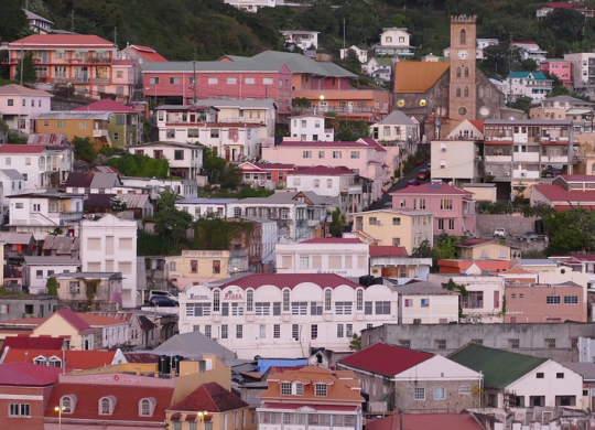 Erhalten Sie einen ständigen Wohnsitz in Grenada. Vorteile der granadinischen Staatsbürgerschaft